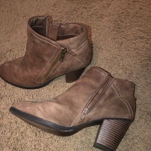 Rampage Women’s Heeled Ankle Boots Taupe Suede Booties
